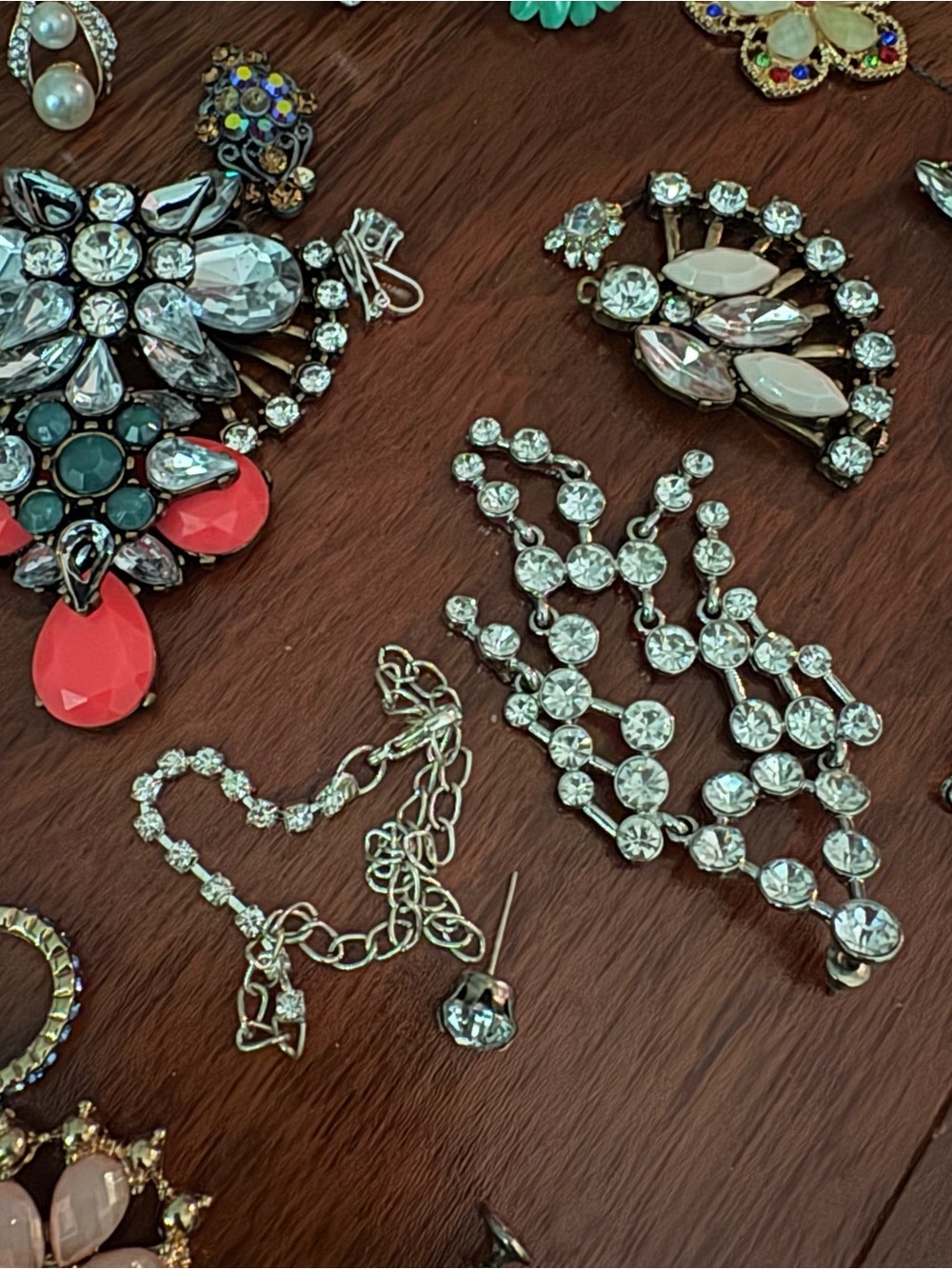 Lot Of Broken Rhinestone Jewelry & Parts For Craft Harvest Upcycle Embellish - Picture 3 of 5